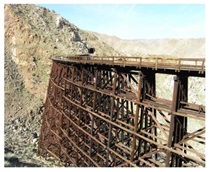 Abandoned tracks in Goat Canyon (San Diego County)